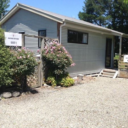 Aratahi Cottages Carterton Exterior photo