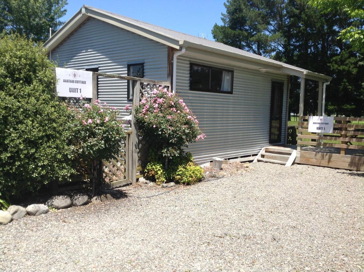 Aratahi Cottages Carterton Exterior photo